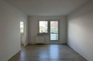 Wohnung mieten in Kastanienallee 106, 12627 Hellersdorf, Saniertes Single-Apartment mit Balkon und Wannenbad - nur für EINE Person!