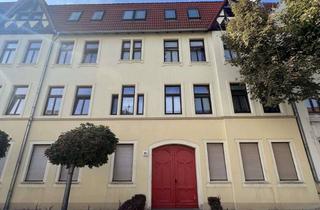 Wohnung mieten in Wolfenbütteler Straße 45, 39112 Sudenburg, **kleine 2 Zimmerwohnung mit Balkon und Einbauküche, ideal für Studenten oder Auszubildende**