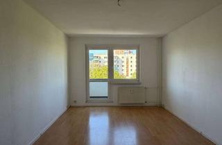 Wohnung mieten in Zossener Straße 176, 12627 Hellersdorf, Geräumiges Appartement mit Balkon und Wannenbad - leider ohne Aufzug!
