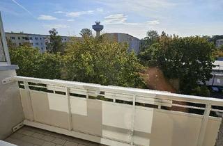 Wohnung mieten in Heinrich-Heine-Straße 65, 04600 Altenburg, Ganz Oben wohnen! Schöne praktische 2-Raum Whg. mit Balkon und Aussicht!