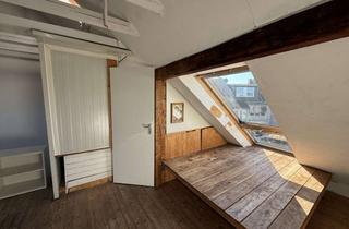 Wohnung mieten in Weidengasse 11A, 50668 Altstadt-Nord, Charmante 3-Zimmer-Dachgeschosswohnung mit Speicherraum