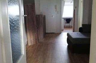 Wohnung mieten in Mainzer Strasse 17, 65239 Hochheim, kleine 2-ZKB-Dachgeschosswohnung in Hochheim