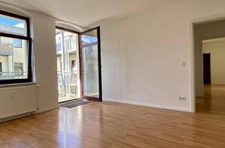 Wohnung mieten in Lemsdorfer Weg 10, 39112 Sudenburg, Helle, frisch renovierte 2,5-Zimmer-Wohnung mit Balkon & neuer EBK in Magdeburg-Sudenburg