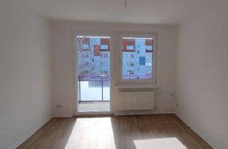 Wohnung mieten in Puschkinweg 18, 06406 Bernburg, Top sanierte Zwei-Raum-Wohnung mit Balkon