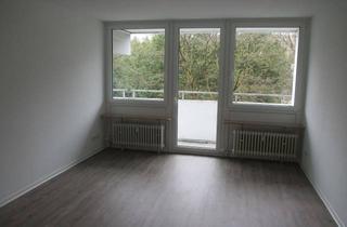 Wohnung mieten in Adenauerstr. 32, 82178 Puchheim, Perfekt für uns: renovierte 3-Zimmer-Wohnung mit Balkon und neuer EBK!
