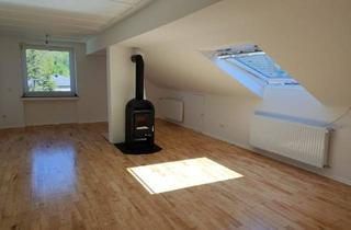 Wohnung mieten in Dorfstraße 00, 52076 Walheim, Aachen-Hahn, helle, frisch sanierte DG Wohnung, 60 qm inkl. Garten, Kellerraum, Waschküche