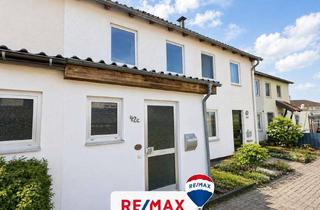 Haus kaufen in 29229 Celle, Kleines Haus mit großem Potenzial – Reihenmittelhaus zum Verwirklichen! (SY-1020-200)