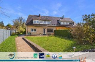 Haus kaufen in 90610 Winkelhaid, IMMO KUBE! Teilsaniertes Zweifamilienhaus mit großem Garten und Doppelgarage in Winkelhaid