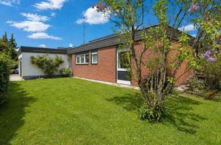 Haus kaufen in 53721 Siegburg, Wohnen auf einer Ebene: Lichtdurchfluteter Bungalow mit Charme und Potenzial