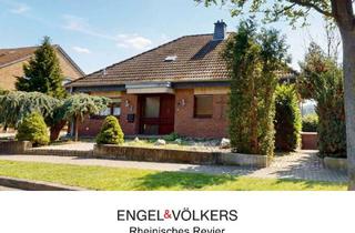 Einfamilienhaus kaufen in 53894 Mechernich, Vielseitig nutzbar: Einfamilienhaus mit Einliegerwohnung und Ausbaupotenzial im Dachgeschoss