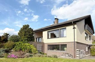 Haus kaufen in 34225 Baunatal, Baunatal-Altenritte/Traumlage,,, Feudales, geräumiges und freies 1-2 Familienhaus mit Doppelgarage