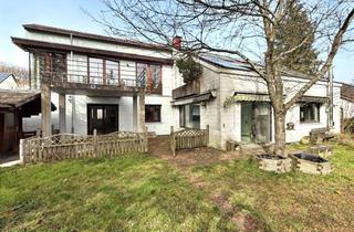 Haus kaufen in 72631 Aichtal, Zwei Häuser – ein Zuhause: Raum für Ideen und Generationen!