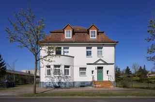 Mehrfamilienhaus kaufen in 17375 Liepgarten, ***Charmantes Mehrfamilienhaus in Ostseenähe mit Bebauungspotential***