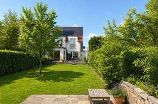 Einfamilienhaus kaufen in 40723 Hilden, Großzügiges Einfamilienhaus mit sonnigem Garten, Garage und PV-Anlage