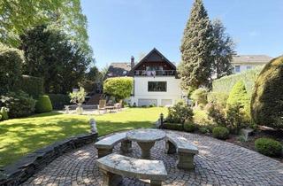 Villa kaufen in 40878 Ratingen, Äußerst gepflegte und geräumige Stadtvilla in ruhiger Lage mit großem parkähnlichem Garten