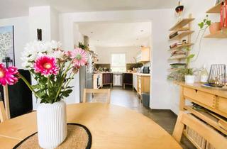 Einfamilienhaus kaufen in Heinrich-Heine-Str., 39356 Weferlingen, Vollsaniertes Einfamilienhaus mit neuem Heizsystem, Garten, Nebengelass und EBK! Jetzt Zugreifen!