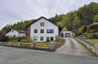 Haus kaufen in 92259 Neukirchen, Großzügiges Familienglück zentral in Neukirchen mit großem Garten direkt am Waldrand