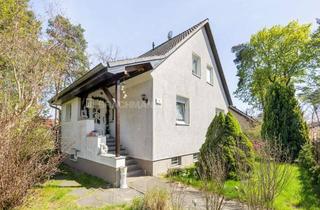 Einfamilienhaus kaufen in 16761 Hennigsdorf, Einfamilienhaus mit viel Potenzial und großem Grundstück in Hennigsdorf