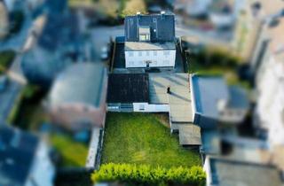 Mehrfamilienhaus kaufen in 42389 Langerfeld, Handwerker aufgepasst! | Mehrfamilienhaus mit Potential I 4 Garagen |Gartengrundstück