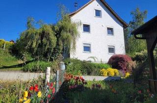 Haus kaufen in 86316 Friedberg, Aus- und Anbaupotenzial! Großes Grundstück mit 2-Familienhaus
