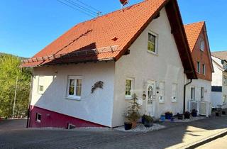Einfamilienhaus kaufen in 57250 Netphen, Gepflegtes Einfamilienhaus mit gekündigtem Mietverhältnis in Dreis-Tiefenbach