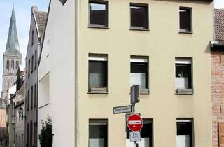 Haus kaufen in 41751 Viersen, Modernisiertes Stadthaus mit großer Loggia, Wärmepumpe PV – zentral und ruhig in Dülken!