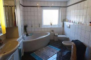 Haus kaufen in 69242 Mühlhausen, Tolles 2-3 Familienhaus mit Gewerbehalle in guter Lage von Mühlhausen