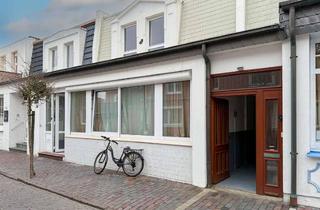 Haus kaufen in 26548 Norderney, Bis zu 4 Wohneinheiten - Reinendhaus in zentraler Stadtlage von Norderney