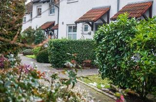 Haus kaufen in Stettiner Straße 148, 65239 Hochheim, ** Ideal für eine kleine Familie - sehr gepflegtes Reihenmittelhaus mit 2 Stellplätzen**