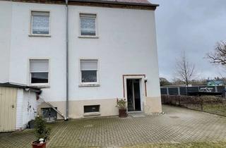 Haus kaufen in 39218 Schönebeck, teilvermietetes Wohnobjekt in Schönebeck
