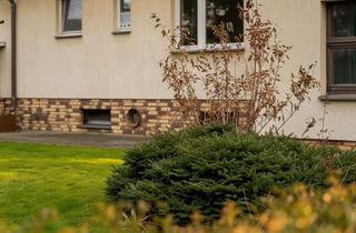 Einfamilienhaus kaufen in 15366 Neuenhagen, Altbau mit Charakter – freistehendes Einfamilienhaus mit großem Garten & Kachelöfen