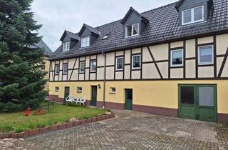 Wohnung mieten in Hauptstraße 42, 09634 Hirschfeld, Wohnen im Dreiseitenhof: 2-Zimmer-Wohnung mit Einbauküche, ruhige Wohnlage in Hirschfeld (Reinsberg)