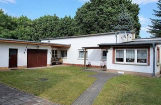Haus kaufen in 03103 Neupetershain, Wohnbungalow mit Anbauten inkl. kleiner Zweitwohnung und viel Nebengelass!