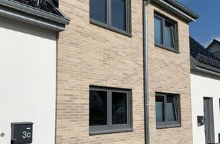 Haus mieten in 31559 Hohnhorst, Premium-Doppelhaushälfte mit großer Garage. Neuwertig!