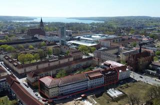 Anlageobjekt in 17033 Innenstadt, Gepflegtes Wohn- & Geschäftshaus im Herzen von Neubrandenburg