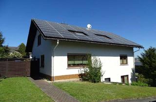 Anlageobjekt in 35579 Wetzlar, Gepflegtes Drei-Familien Haus in ruhiger Wohnlage ideal als Kapitalanlage in Wetzlar