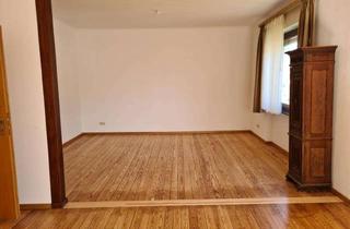 Immobilie mieten in 66123 Saarbrücken, Helle 100m2-Wohnung am Homburg mit weitem Talblick