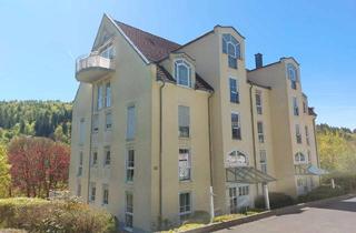 Wohnung kaufen in 97769 Bad Brückenau, Exklusive 3-Zimmer Wohnung, 76m², Lift & Stellplatz -Naturblick inklusive