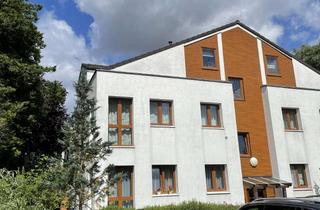 Wohnung kaufen in 13125 Karow, Exlusive 4 Zimmer Maisonette-Wohnung mit Aufzug, Terasse und Garten in Berlin-Karow