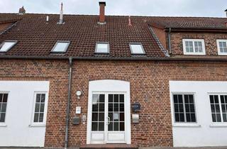 Wohnung kaufen in 23758 Göhl, Vielversprechende Kapitalanlage!