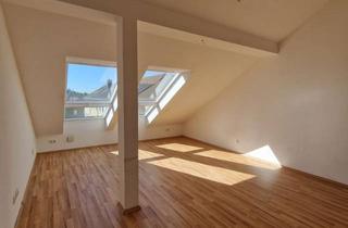 Wohnung mieten in 40764 Langenfeld, Schöne 2-Zimmer Dachgeschosswohnung