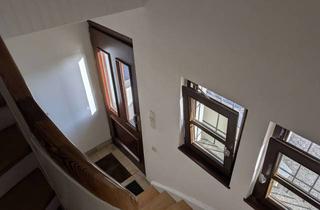 Wohnung mieten in 51467 Bergisch Gladbach, Familienfreundliche 4-Zimmer-Wohnung mit Balkon und großem Gartenanteil in Bergisch Gladbach