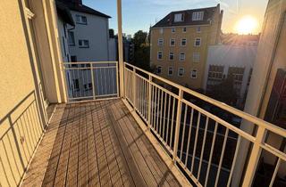 Wohnung mieten in Merianplatz, 60316 Nordend-Ost, Stilaltbau - 4 Zimmer auf der Bergerstr / Merianplatz ! Grosser Balkon