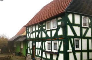 Haus kaufen in 35466 Rabenau, Provisionsfrei* Denkmalgeschütztes Fachwerkhaus (1701) - Sanierungsobjekt mit Nebengebäuden