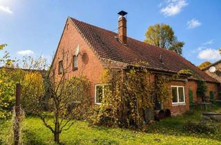Haus kaufen in 27628 Hagen, Sanierungsbedürftiges Fachwerkhaus mit tollem Grundstück & Ausbaupotenzial in zentraler Lage - Hagen