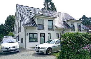 Haus mieten in Steinacker 14b, 22523 Eidelstedt, Möblierte Doppelhaushälfte mit Garten, Pool & Kamin in Hamburg-Eidelstedt
