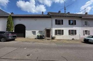 Bauernhaus mieten in 66798 Wallerfangen, *** Ehemailiges Bauernhaus mit Garten ***