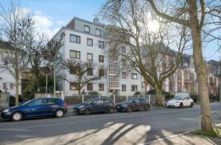 Wohnung kaufen in 60322 Frankfurt, Zentral im Holzhausenviertel – Charmante 2-Zimmer-Wohnung mit zwei Balkonen