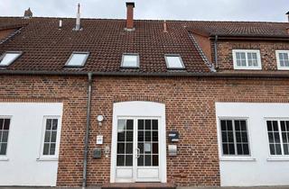 Wohnung kaufen in 23758 Göhl, Vielversprechende Kapitalanlage!