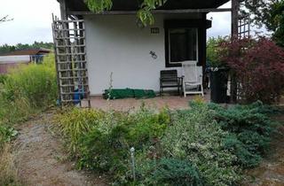 Haus kaufen in 03172 Guben, Guben - Idyllischer Garten mit Ferienhaus am See 2 Grundstücke